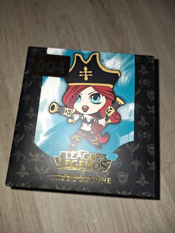 League of Legends LoL Figur Miss Fortune (mit OVP) in Darmstadt