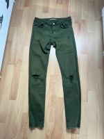 Zara skinny Jeans dunkelgrün khaki 38 M Leipzig - Altlindenau Vorschau