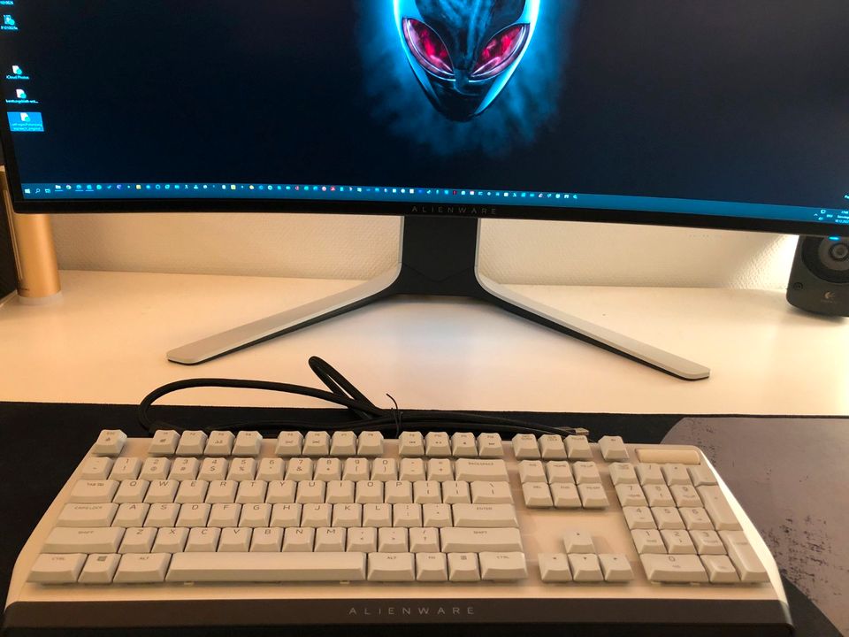 Neuwertige Alienware AW510K US Tatstatur - Neupreis ca.154 Euro in Idstein