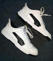 Puma rebound Sneaker schwarz/weiß Größe 39 Sachsen-Anhalt - Tangermünde Vorschau