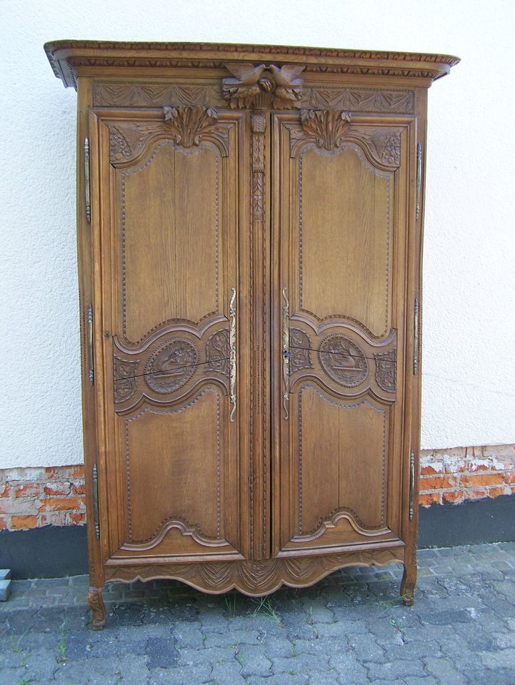 Biedermeier Schrank in massiver Eiche / Hochzeitsschrank in Annweiler am Trifels