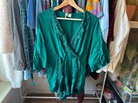 Jumpsuit petrol türkis von H&M mit Spitze weite Ärmel hippie Nordrhein-Westfalen - Blomberg Vorschau