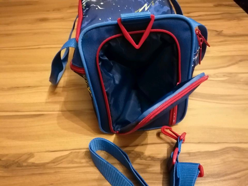 Scout Sporttasche Tasche Schultertasche  für Kinder in Viechtach