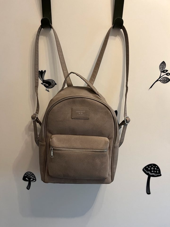 Damen Rucksack sehr gut erhalten Beige REDUZIERT in Berlin - Neukölln |  eBay Kleinanzeigen ist jetzt Kleinanzeigen