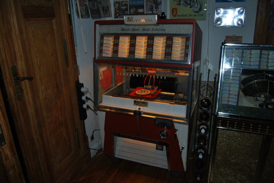 AMI F-120 Jukebox USA von 1954 Überholt für 60 Vinyls in Berlin