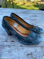 Pumps Schuhe Echt Leder Gr. 38 grau/schwarz Neuwertig Thüringen - Rudolstadt Vorschau