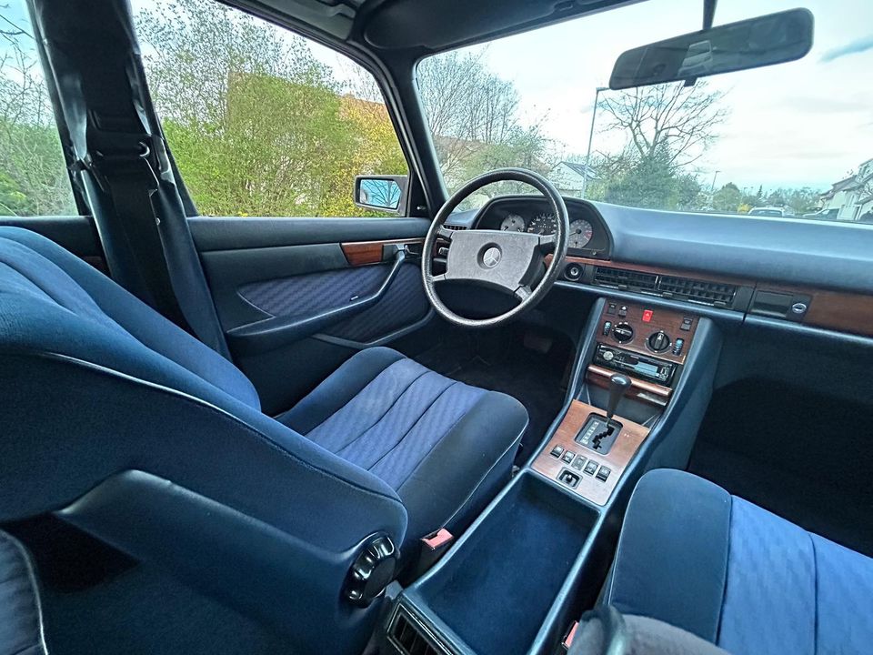 Mercedes W126 S Klasse SE V8 TÜV 12/2025 H Kennzeichen TOP in Holzgerlingen