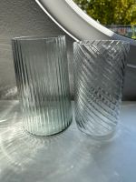 Zwei Glasvasen Vasen Blumenvasen Niedersachsen - Harsefeld Vorschau