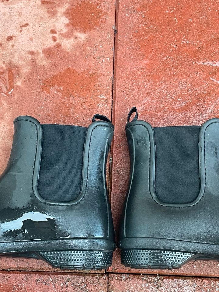 Crocs Chelsea Boots Gummistielel in Sinzig