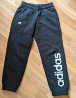Adidas Kinder Joggingshose Gr 140 Brandenburg - Hennigsdorf Vorschau