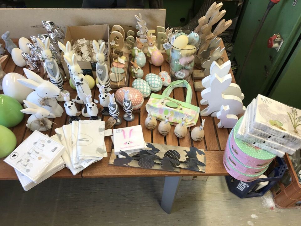 Sonderposten Ostern Angebot Flohmarkt Auflösung Konvolut in