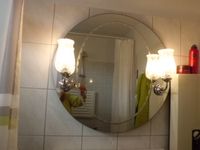 Vintage Runder Badezimmerspiegel mit 2 Lampen Nordrhein-Westfalen - Mülheim (Ruhr) Vorschau