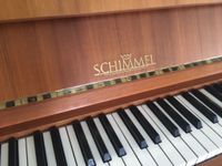 SCHIMMEL Klavier 1. Hand mit Hocker Niedersachsen - Seevetal Vorschau