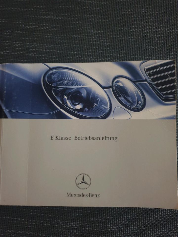 Mercedes-benz Bedienungsanleitung für die E Klasse w211. in Kiel
