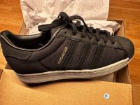 Adidas Superstar GZ1601 schwarz & grauer Sohle,  43,5 oder 44 Berlin - Dahlem Vorschau