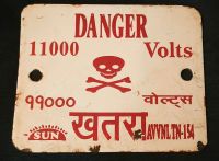 Vintage Danger Totenkopf-Emaille Schild 50er Jahre Indien Nordrhein-Westfalen - Hennef (Sieg) Vorschau