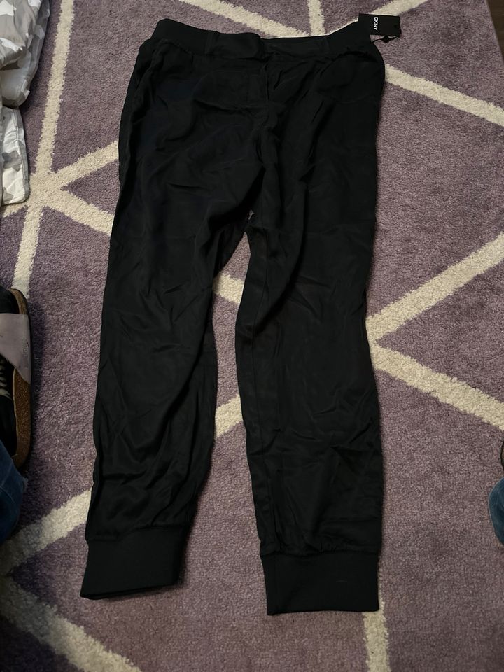 DKNY joggerpants M schwarz neu stoffhose top in Bergisch Gladbach