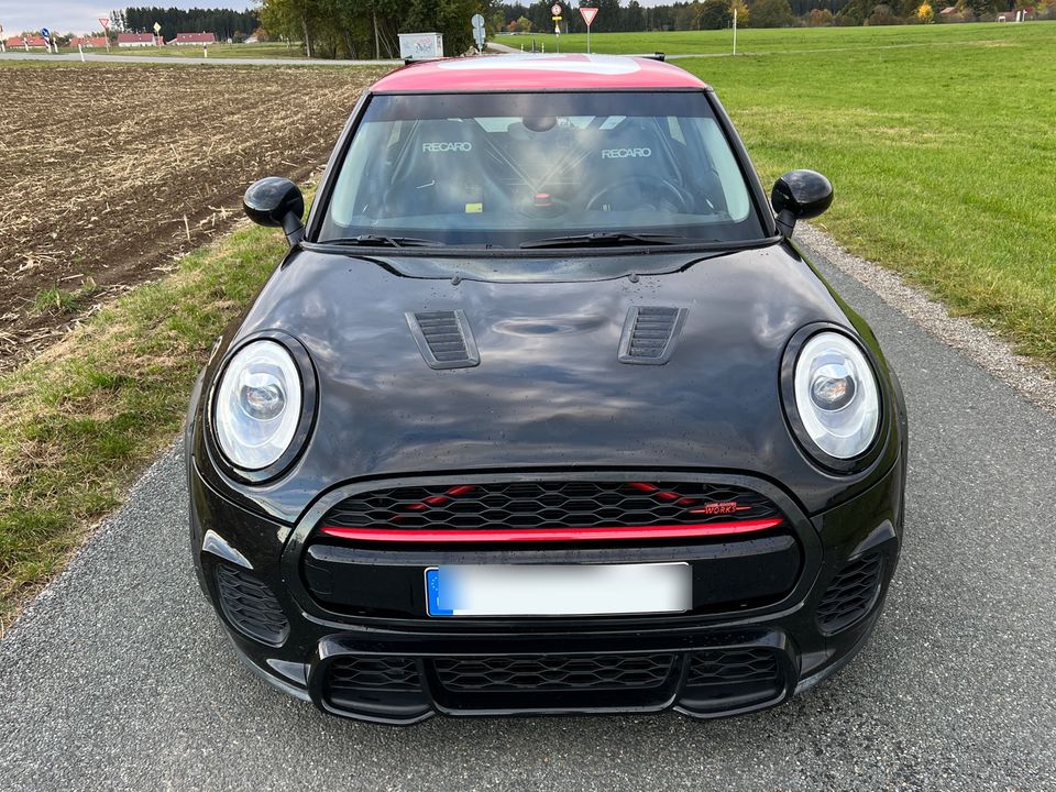 MINI Cooper S (JCW) John Cooper Works Tracktool in Holzkirchen