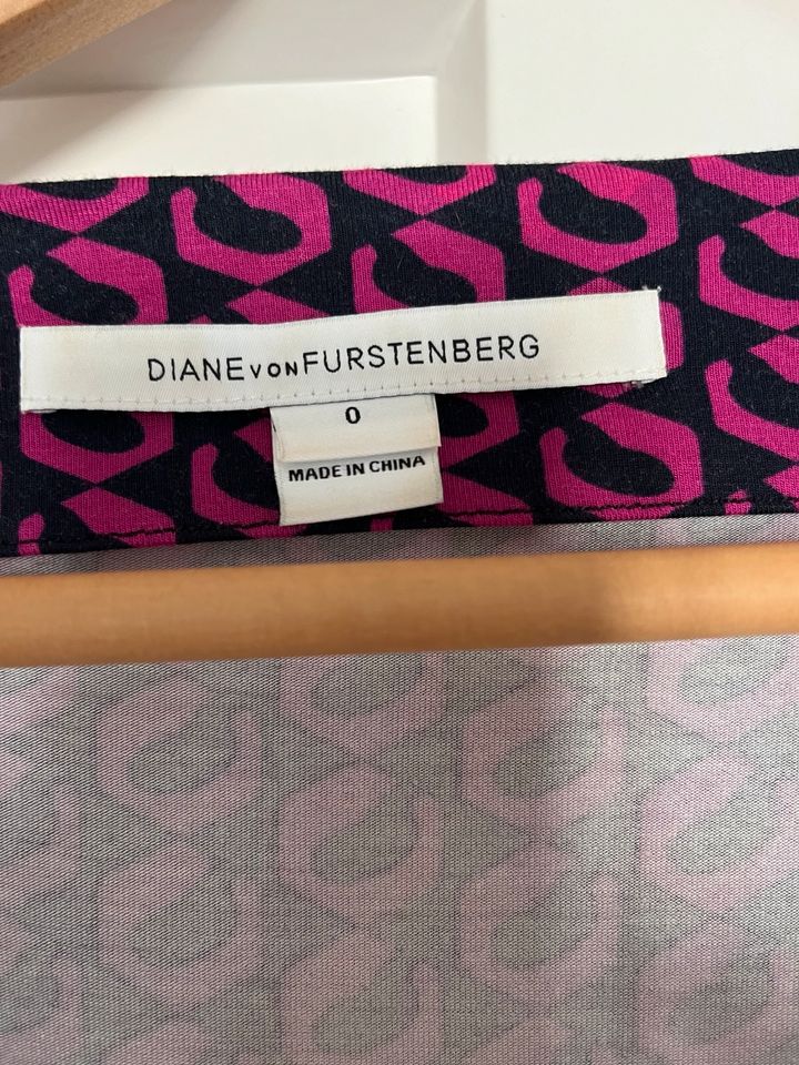 DvF Diane von Fürstenberg Kleid Gr. XS in München