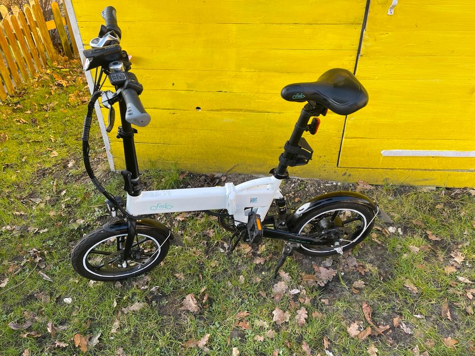 FIIDO D2S 16" Reifen Faltbares Moped Elektrofahrrad in Elmshorn