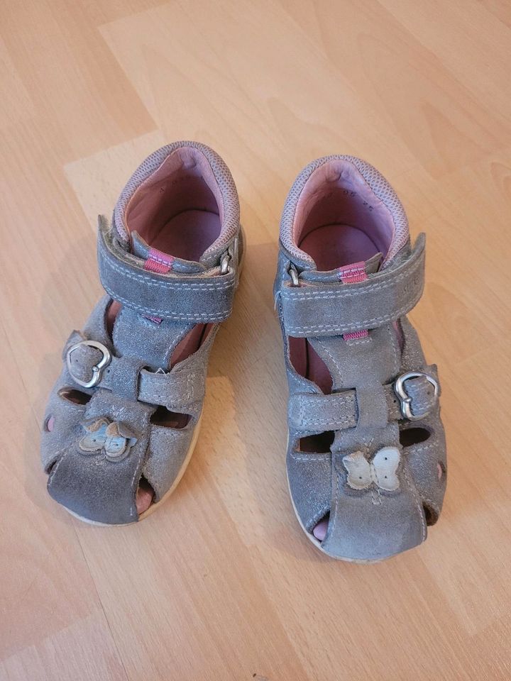 Superfit Mädchen Sandalen Echt Leder Gr. 25 in Neuss