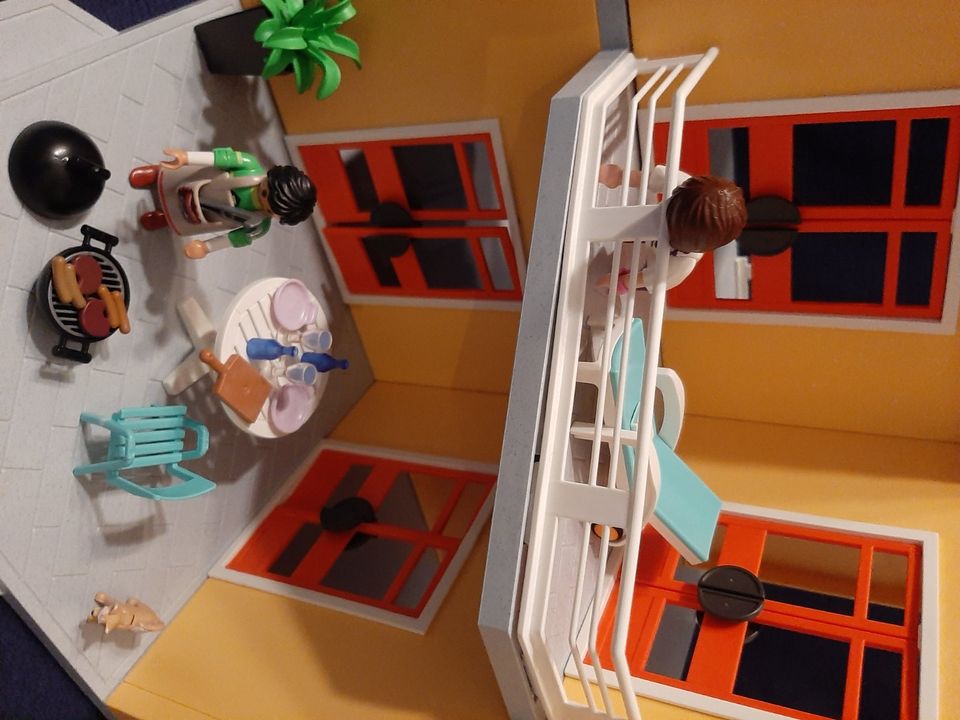 Playmobil Haus  Spielehaus 9266 in Frankfurt am Main