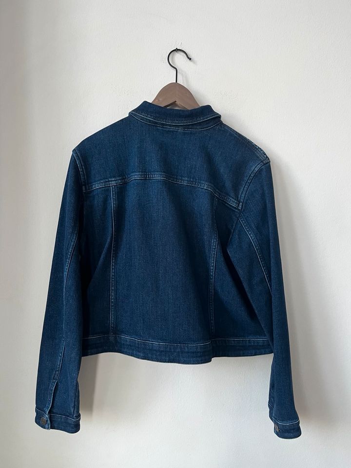 Neue cropped Jeansjacke von Madeleine, Gr. 46 in Berlin