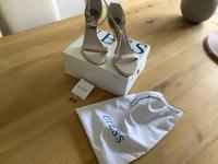 Guess Sandalen, Creme,Gr. 40 , NEU Wandsbek - Hamburg Bramfeld Vorschau