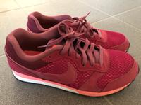 Nike Sneakers Sportschuhe Turnschuhe ungetragen neu Bayern - Haßfurt Vorschau
