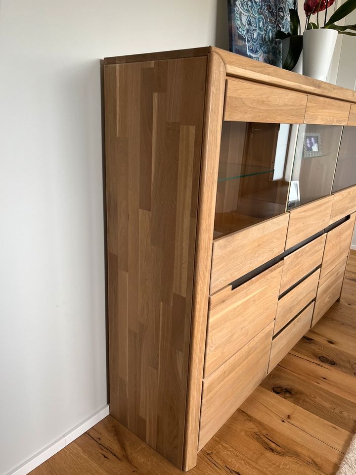 Sehr schönes Highboard/Kommode Croconia (Massivholz) in Leipzig