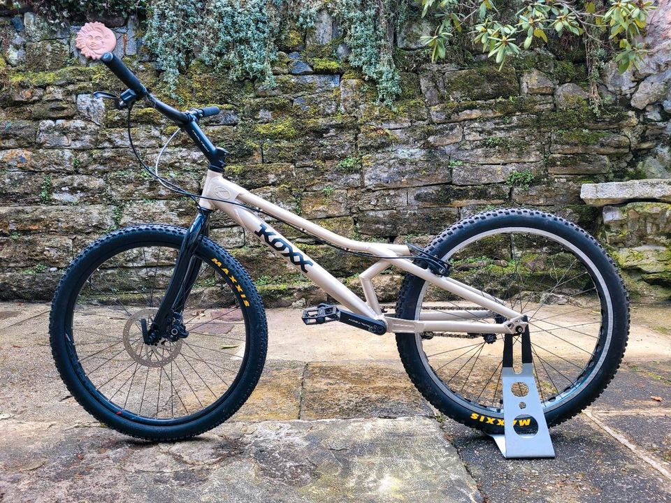 Koxx Level Boss, 26 Zoll Trialbike in Elgersburg