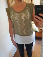Shirt,  ärmellos, khaki/creme, 2-lagig mit Spitzen, Gr. XS Hessen - Usingen Vorschau