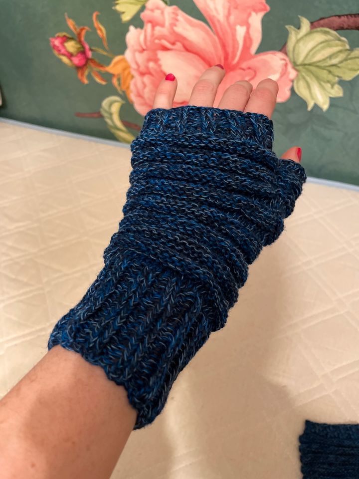 Handschuhe, offen, blau, gestrickt in Köln