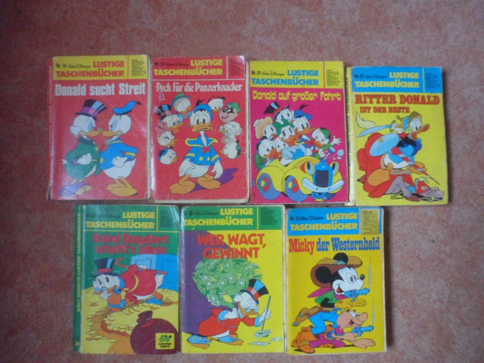 44 x Walt Disneys " Lustige Taschenbücher " . Erstausgaben . in Lehrte