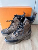 Original Louis Vuitton Stiefel Boots Dessertboots laureate beige Bayern - Gilching Vorschau