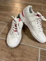 On the rodger Sneaker Gr 38 Top weiß rosa Nordrhein-Westfalen - Hagen Vorschau