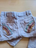 Jeans Mini Boden Gr. 116 mit samtiger Oberfläche Niedersachsen - Lachendorf Vorschau