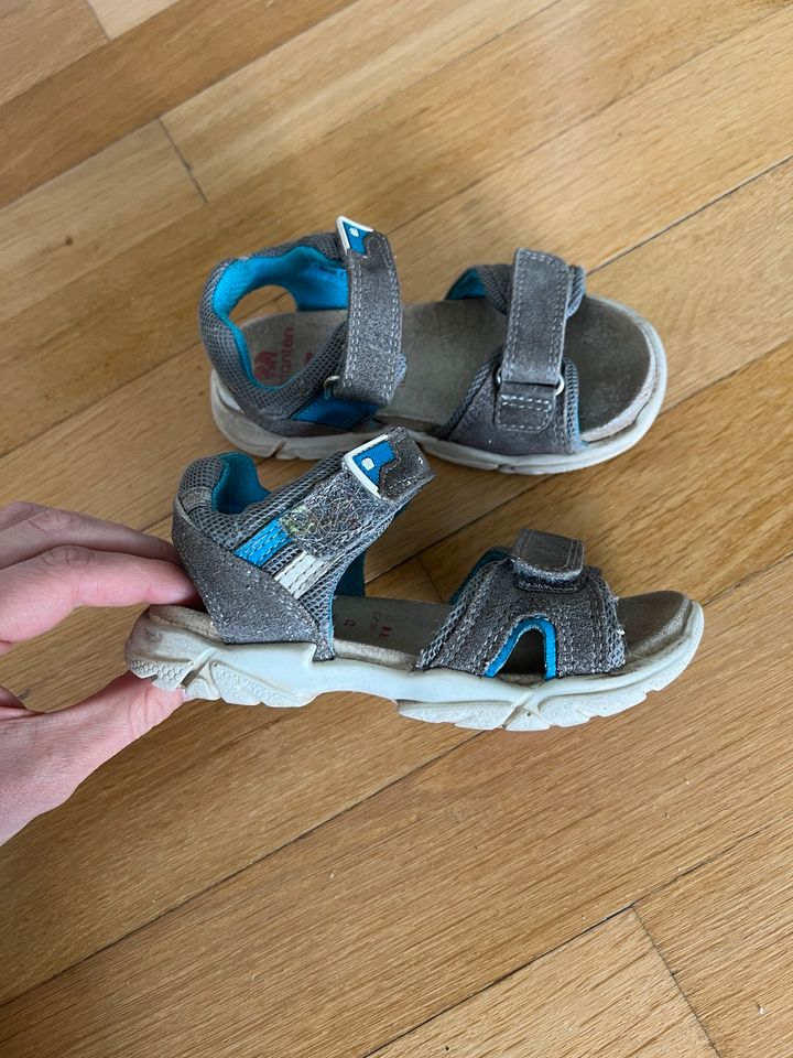 Sandalen Elefanten Emo Mittel gr 27 Leder Junge Mädchen in Berlin