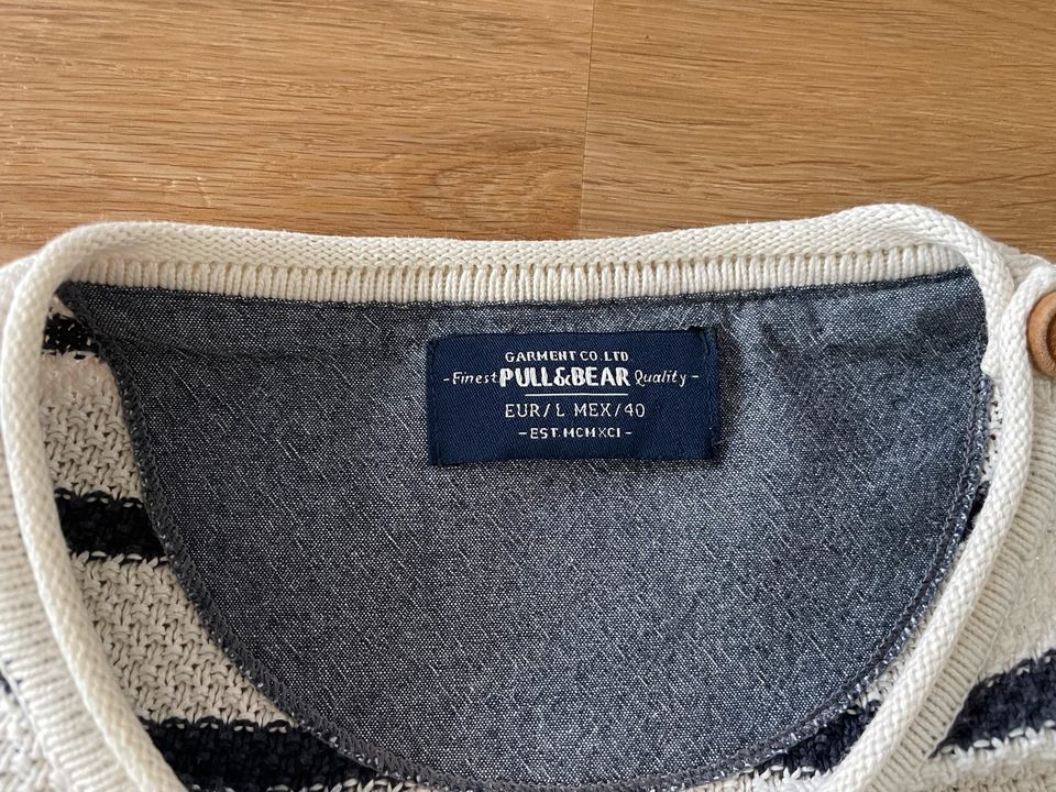 Langarmshirt von Pull & Bear - Größe L in Norderstedt