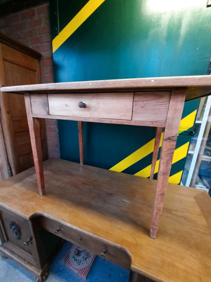 Antik Weichholz Tisch Küchentisch Schreibtisch Alt Leder Massiv in Groß-Gerau