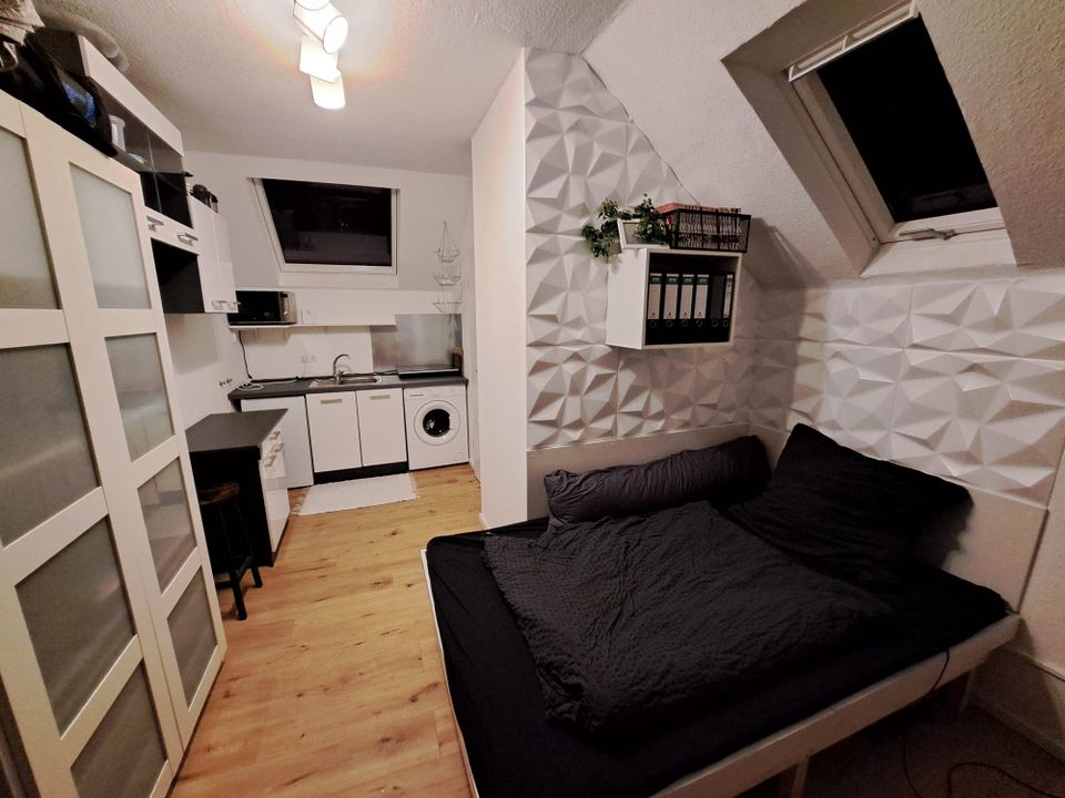 Gemütliche Dachgeschoss-Singlewohnung in Bonn-Beuel zu vermieten in Bonn