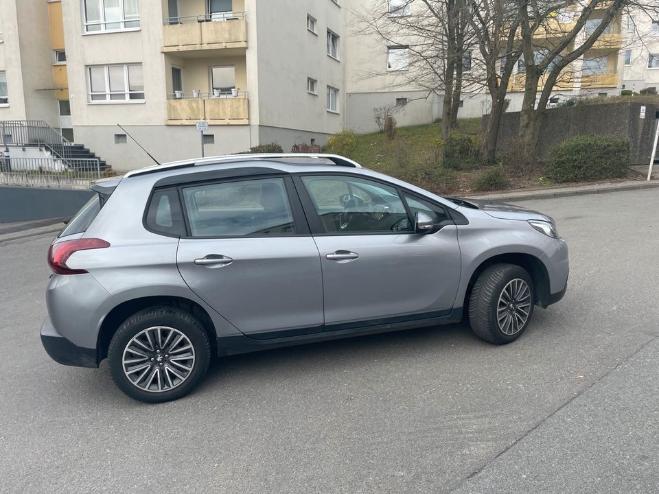 PEUGEOT 2008 PureTech 82 Active-Tempomat-Klima und Kamera in Wuppertal