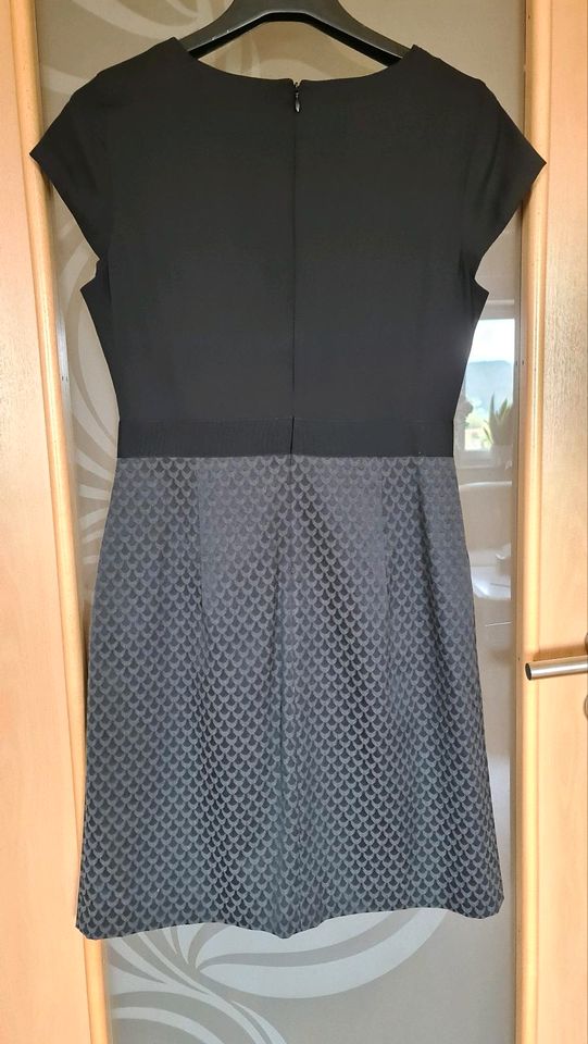 COMMA KLEID Gr.40 schwarz in Bad Kötzting