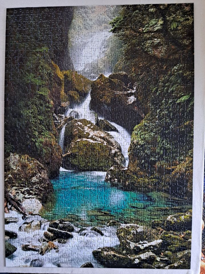 Mackey Falls Neuseeland 1000 Teile Puzzle Landschaft Wasserfall in Markt Indersdorf