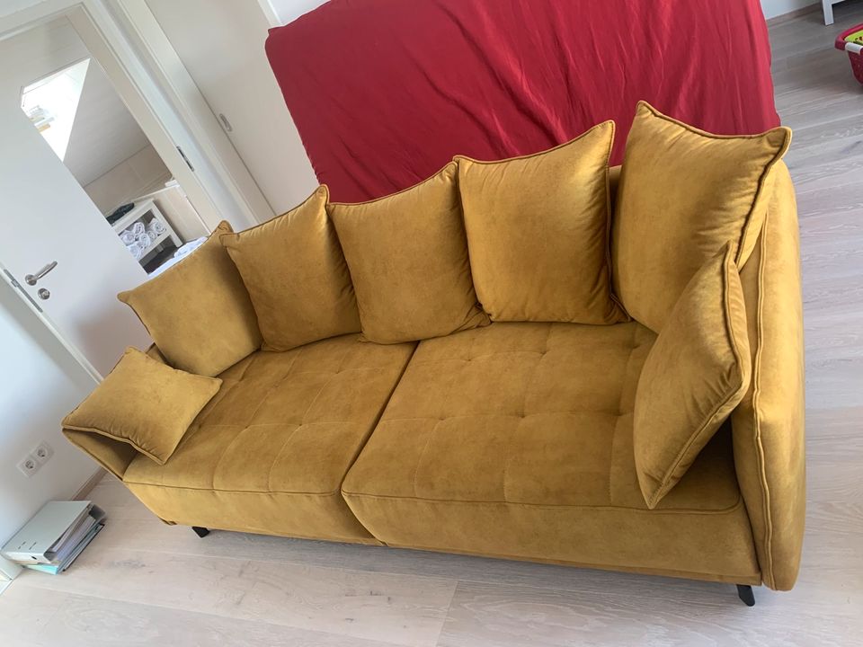 Aussteller Mega Sofa Velours Gelb / Gold Bigsofa / verfügbar in Rehau