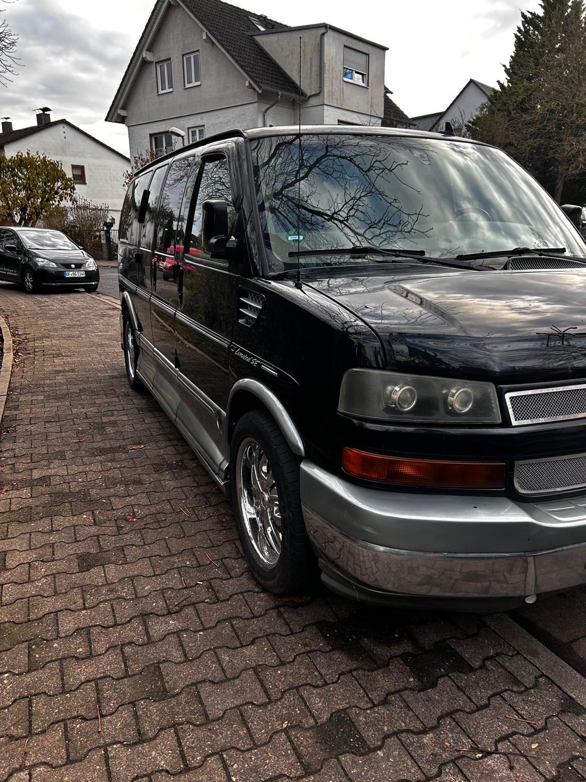 Abbildung des Autos Chevrolet Express AWD LP…