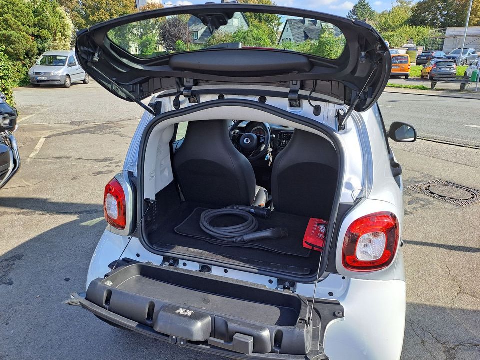 Smart fortwo coupe electric drive / EQ *DAB*1. Hand* in Sprockhövel