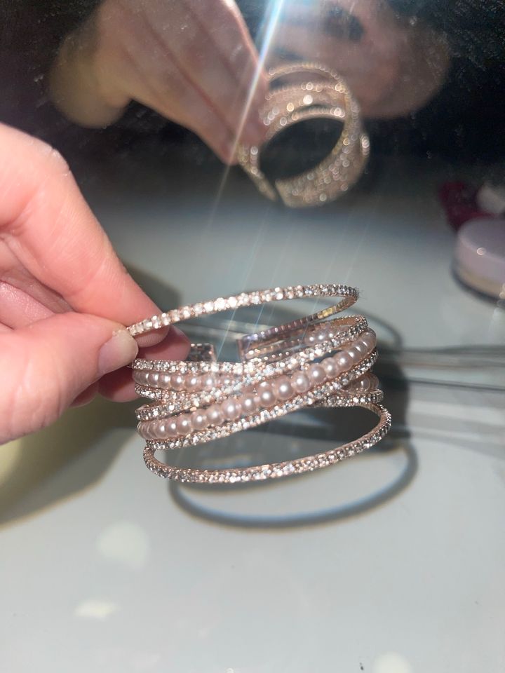 armband, elegantes armband, glitzerndes Armband, Perlen armband in Berlin