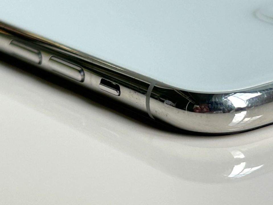 iPhone 11 Pro - 256 GB - Silber weiß in Hennef (Sieg)