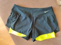 Zwei in Eins Short / Funktionsshort  Nike Sachsen - Freiberg Vorschau